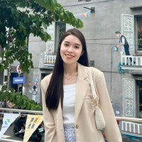 Christine Lo