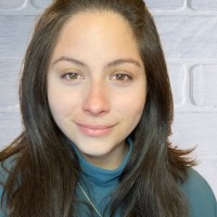 Elizabeth Reyes