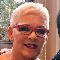 Lisa Vyles
