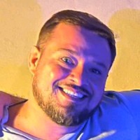 André C.