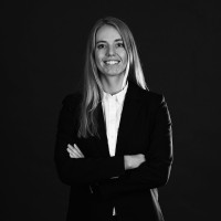 Julia Dahl