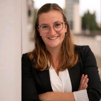 Manuela Zelder