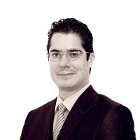 Mauricio Virues Carrera