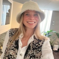 Roselyn Van Den Hooven