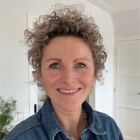 Jolanda Van Den Bor