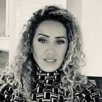 Wassila Lakhdari