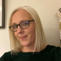 Dee Davies