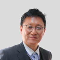 Yong Jin Kim
