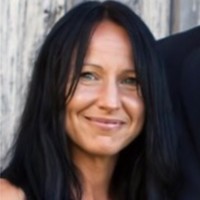 Iréne Djäken Hellstenius