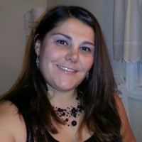 Carmen Medeiros Anania