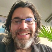 Adrian Noboa L.