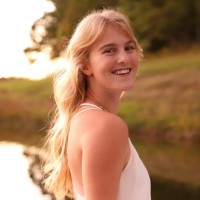 Julia Hardy