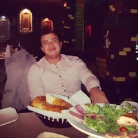 Хумоюн Азимов