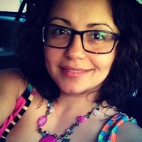 Tealye Nieves