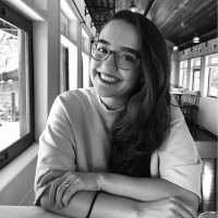 Beatriz Lazarini Alves