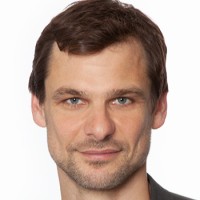 Dr. Falko Schmid