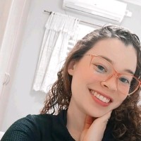 Tainá Fernandes