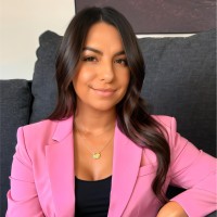 Alicia Flores