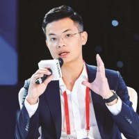 Bùi Quang Hùng CMO