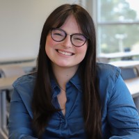 Kelly Turner, Ei