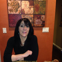 Allyson Castelluccio