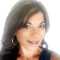 Elizabeth Reyes Johnston