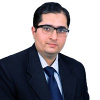 Zeeshan Makna Senior Banker