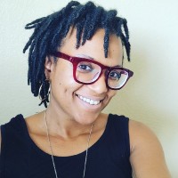 Simone Warren