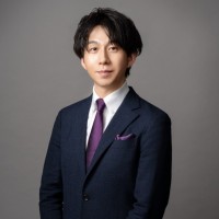 Hiroyuki T.