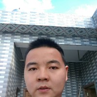 罗小龙