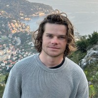 Axel L.
