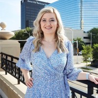 Sabrina Perez, Mba