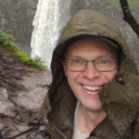 Lee Russell MPhys, MIET, FCMI