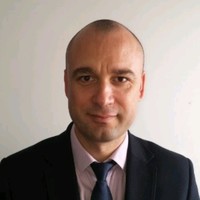 Robert Popa