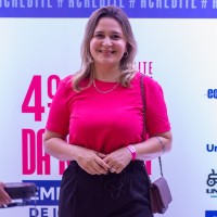 Anna Valéria Oliveira