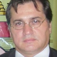Dr. Francisco Tama Viteri