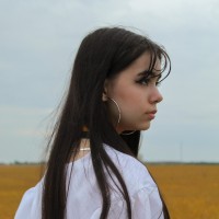 Bella Shirk
