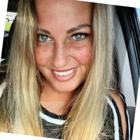 Sonja Dean