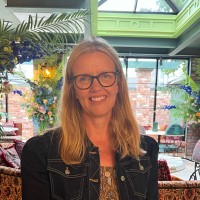Angela Platt