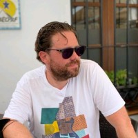 Dirk Dello