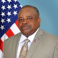 Lee Franklin CW5 (R)