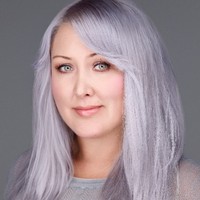 Niki Elvanian