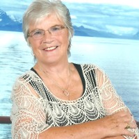 Vi Linster-Hall