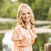 Caroline Caster