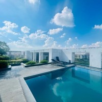 The Xen Suites