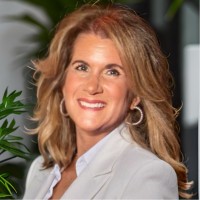 Lisa Tomlin