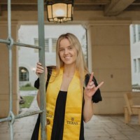 Tess Van Daele