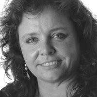 Pam Hinrichs