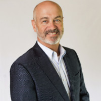 Louis Holmes