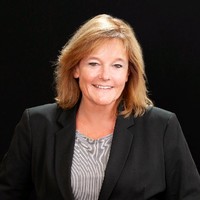 Lynn Cullen